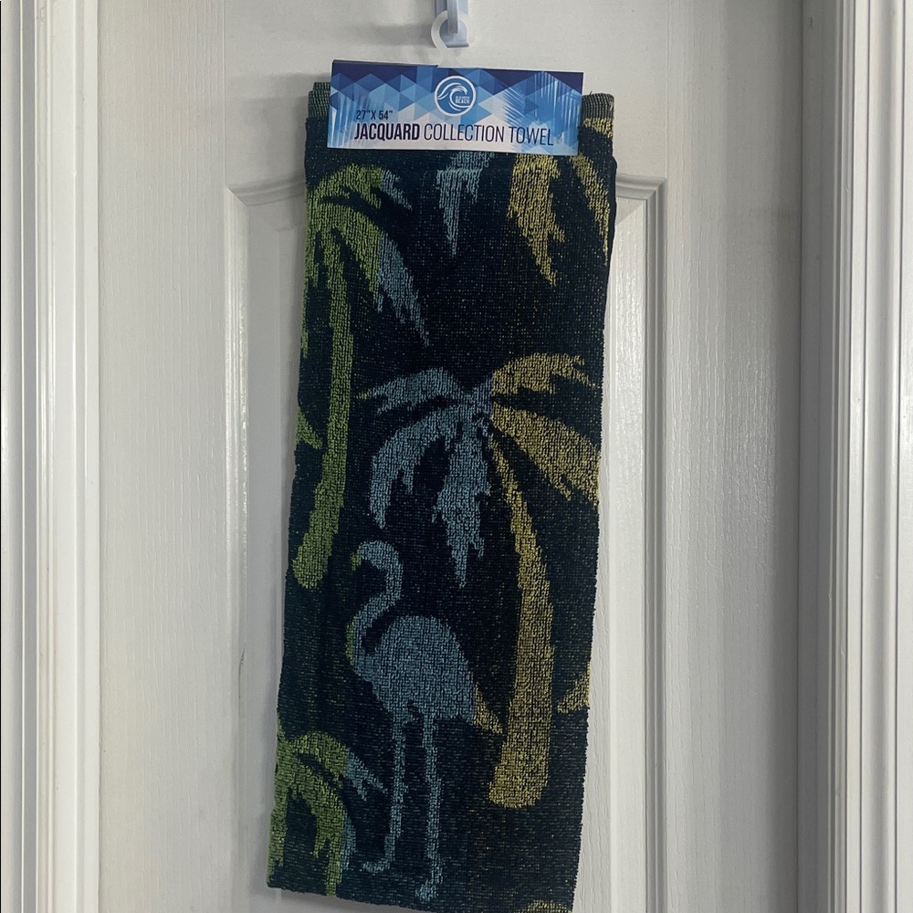 Jacquard Collection Set of 2 Beach Towels - Picture 6 of 11